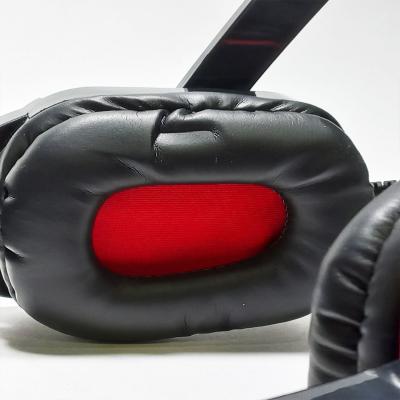 Игровая гарнитура DEFENDER Warhead G-260, красный/черный