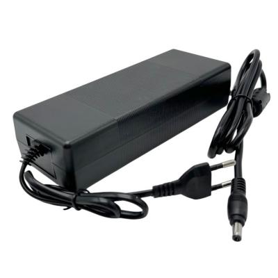 Блок питания импульсный 24V, 10,0A, 2,5х5,5 мм LP200