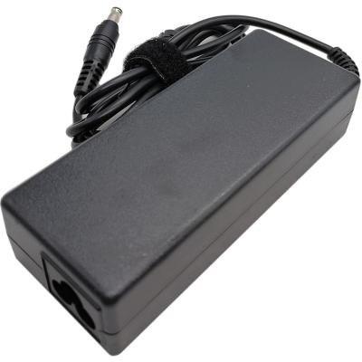Блок питания импульсный 19,0V,  4,74A 5,5x3,0x1,0мм, "Samsung"