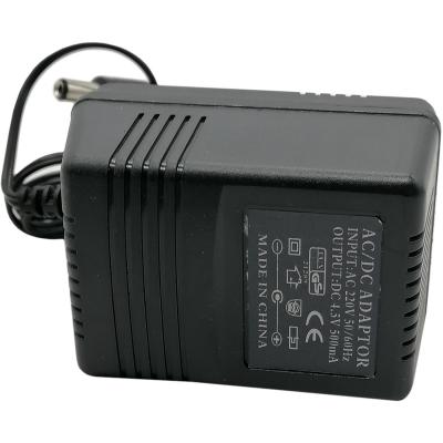 Блок питания трансформаторный 4,5V,  500mA, не стаб., вилка на блоке