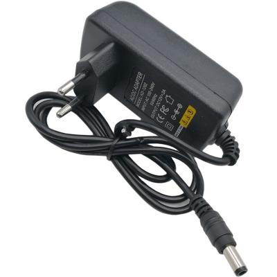 Блок питания импульсный 12,0V,  2,0A, 24W вилка на блоке /48051/**