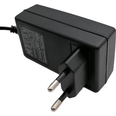 Блок питания импульсный  7,5V, 2,0A (5,5*2,5), вилка на блоке, LP104