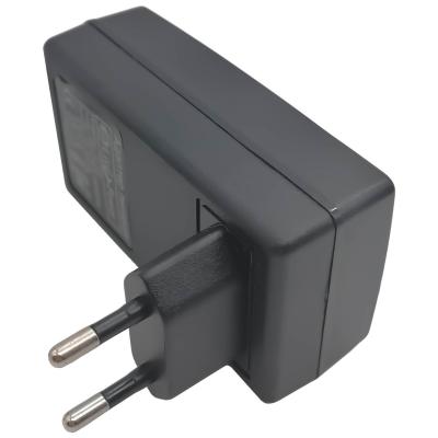 Блок питания импульсный 13,5V  1,0A, 13,5W, вилка на блоке, LP109