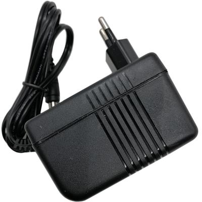 Блок питания трансформаторный 15,0V,  1A, не стаб., вилка на блоке