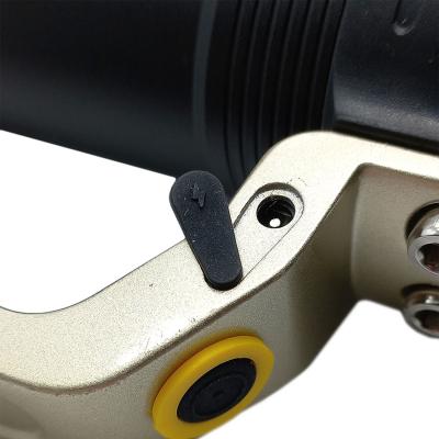 Фонарь ручной Smartbuy CREE T6 10W,с сист. фокусировки луча, аккумул., IP54 (SBF-32-H)