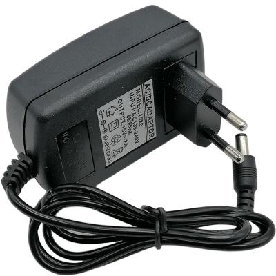 Блок питания импульсный 15V  2,0A, 2,5х5,5 мм, вилка на блоке**