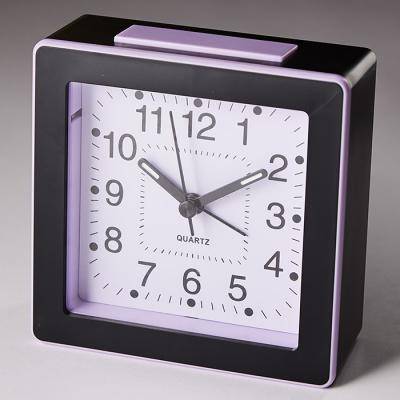 Часы-будильник DELTA DT8-0009 черно-розовый